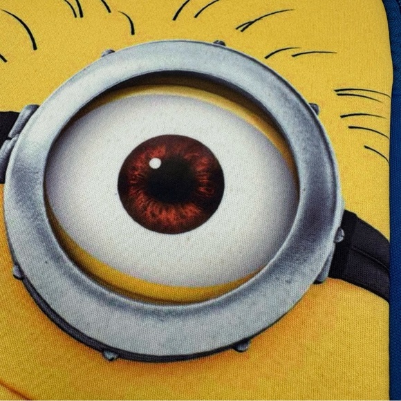 Despicable Me Universal Tablet Sleeve Blue Yellow Minion Zip Up - Picture 6 of 9
